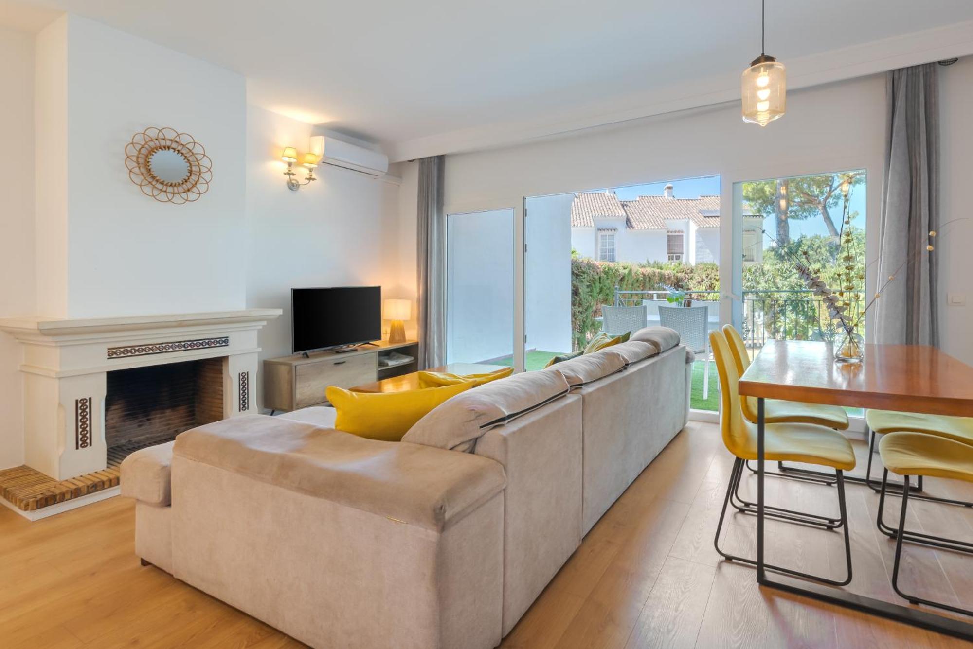 Wintowinrentals Townhouse, Pool & Beach Marbella Esterno foto