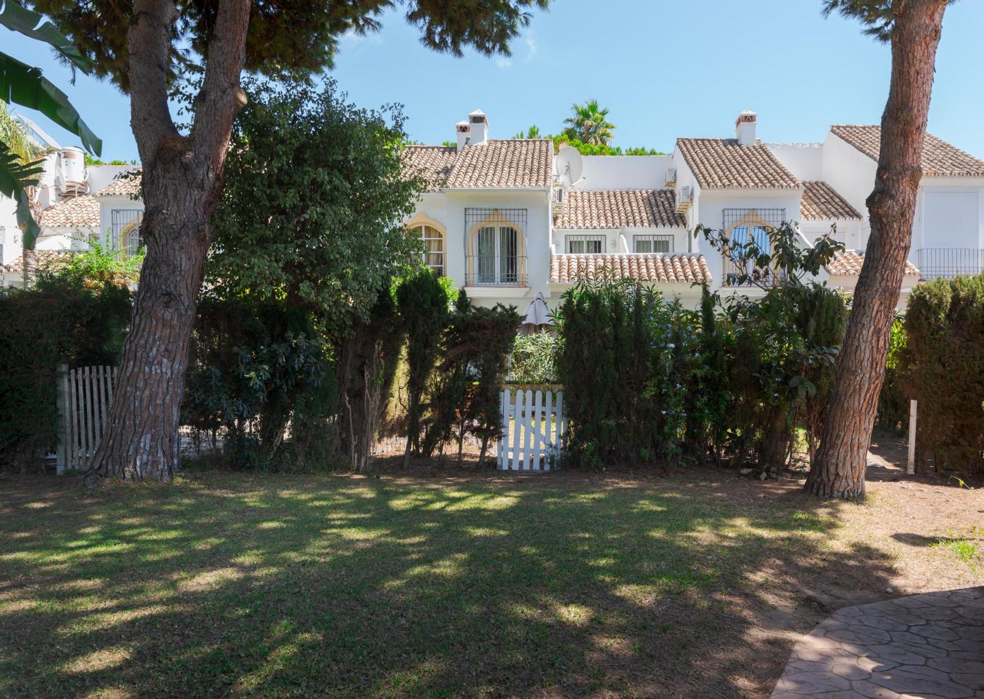 Wintowinrentals Townhouse, Pool & Beach Marbella Esterno foto
